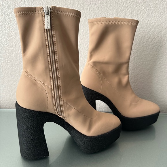 Women’s Stretch Platform Gianni Bini Dayore Boots - Picture 6 of 9